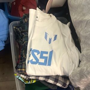 Men's White and Blue Graphic Tee